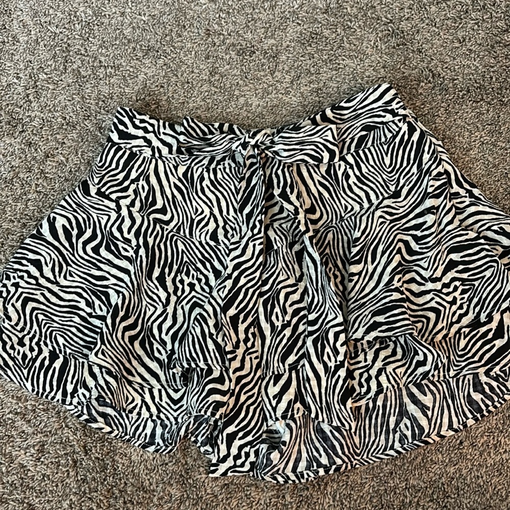 Women’s zebra skirt size Medium